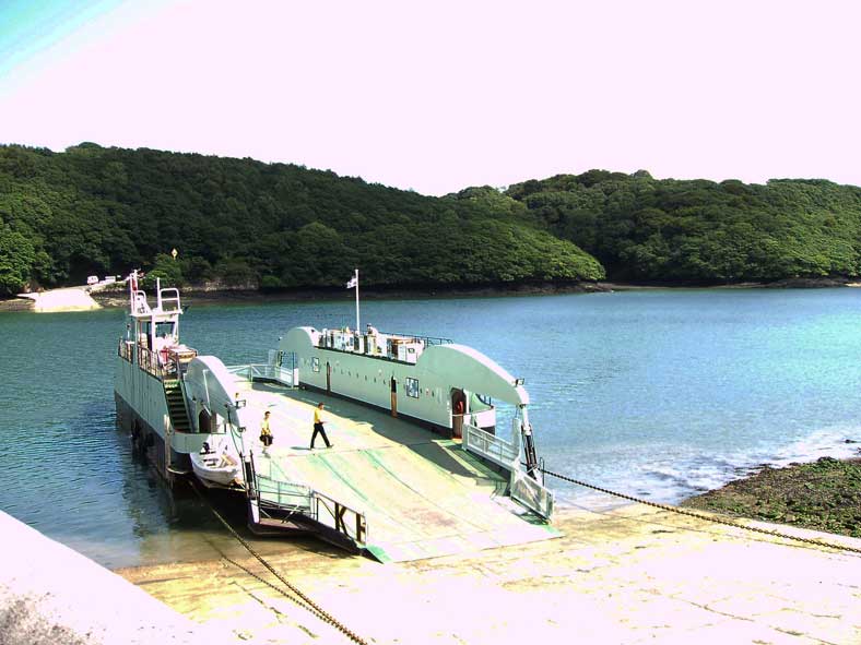 King Harry Ferry &uuml;ber die Carrick Roads (Fal M&uuml;ndung)